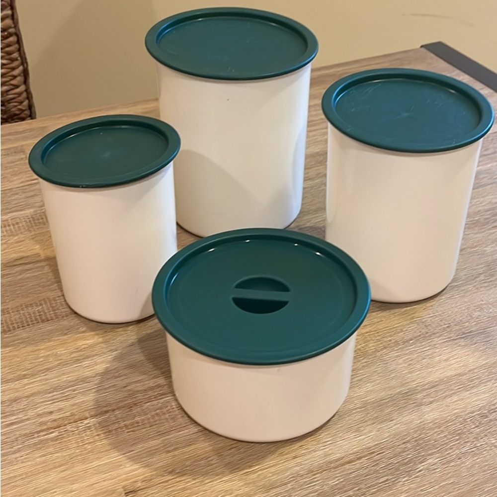 Tupperware Canister Set